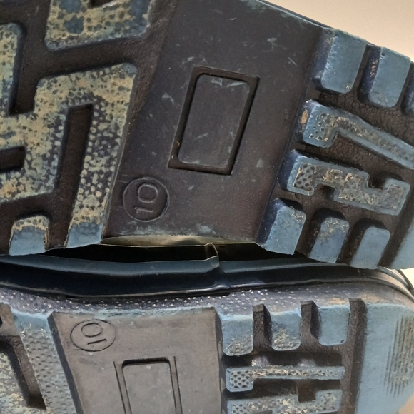 Kids Dinosaur Rain Boots - Blue and Green - Picture 8 of 10